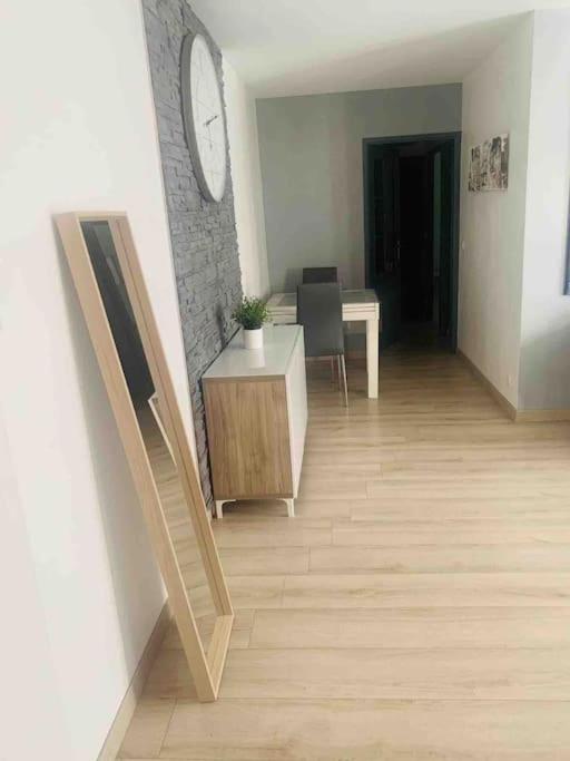 Appartement 2 Chambres Mantes-la-Ville Extérieur photo